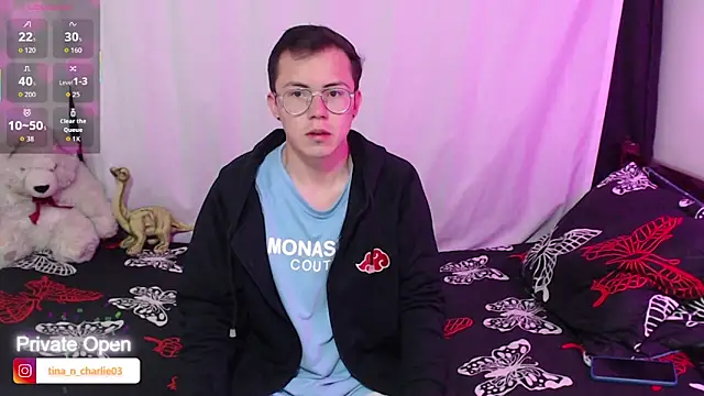 Tina 4 Charlie online show from 09-30-25, 10:43