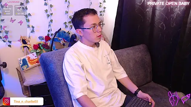 Tina 4 Charlie online show from 11-26-25, 12:38