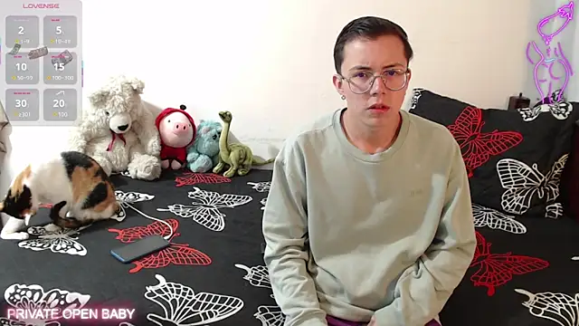 Tina 4 Charlie online show from 10-21-25, 12:15