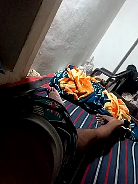 Snapshot of badboy927 chatting on 09-15-25, 07:47 badboy927 online show from 09-15-25, 07:47