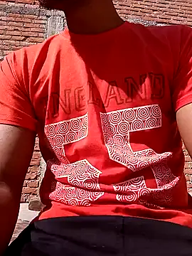 Snapshot of badboy927 chatting on 02-01-25, 05:49 badboy927 online show from 02-01-25, 05:49