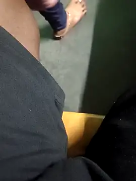 Snapshot of Raj41 chatting on 03-01-26, 02:39 Raj41 online show from 03-01-26, 02:39