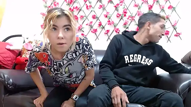 hot couple25 online show from 01-24-25, 08:22