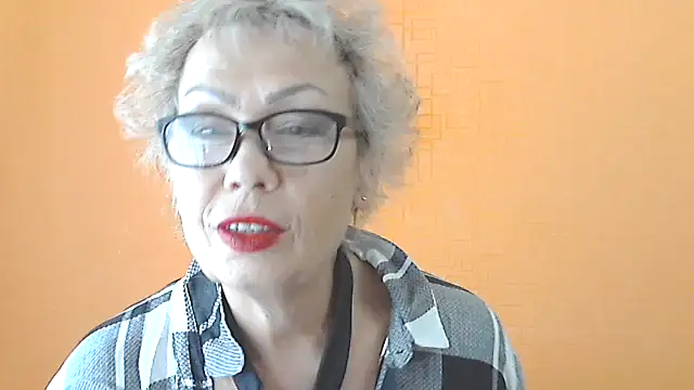 Snapshot of NessyJenixs chatting on 09-24-25, 06:42 NessyJenixs online show from 09-24-25, 06:42