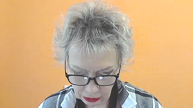 Snapshot of NessyJenixs chatting on 10-05-25, 06:59 NessyJenixs online show from 10-05-25, 06:59