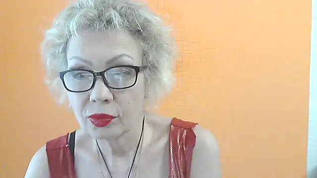 NessyJenixs online show from 05-25-26, 01:10
