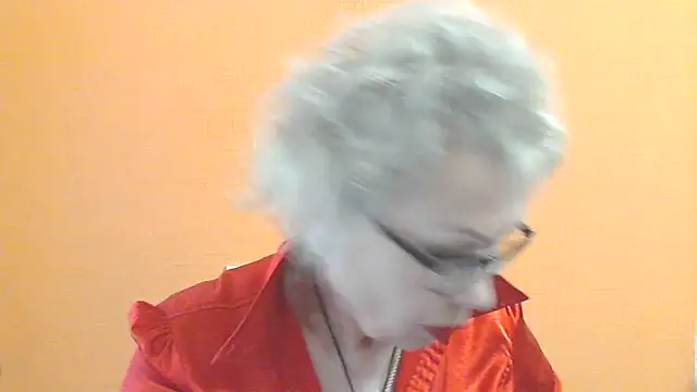 NessyJenixs online show from 05-17-26, 07:41