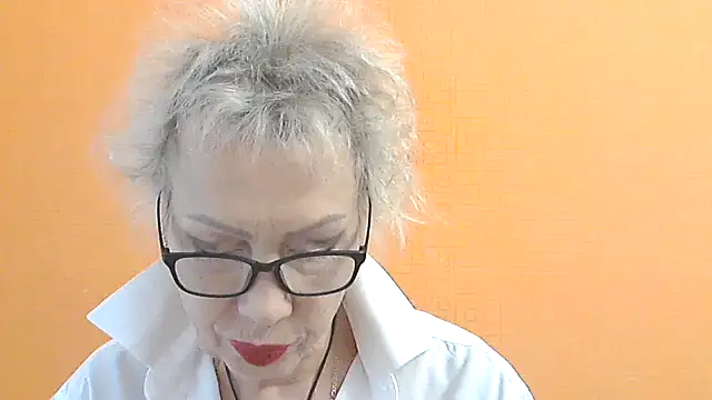 Snapshot of NessyJenixs chatting on 10-16-25, 06:54 NessyJenixs online show from 10-16-25, 06:54