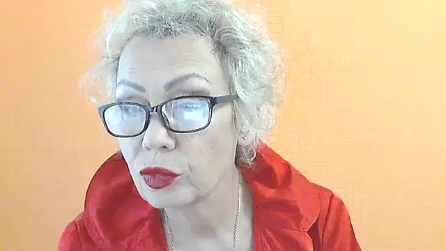 Snapshot of NessyJenixs chatting on 10-19-25, 07:11 NessyJenixs online show from 10-19-25, 07:11