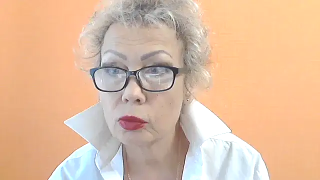 Snapshot of NessyJenixs chatting on 09-21-25, 12:43 NessyJenixs online show from 09-21-25, 12:43