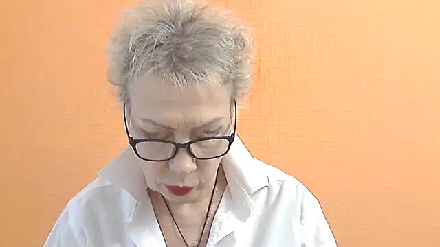 Snapshot of NessyJenixs chatting on 11-16-25, 07:46 NessyJenixs online show from 11-16-25, 07:46