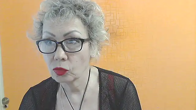 NessyJenixs online show from 03-31-26, 06:37