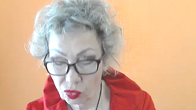 NessyJenixs online show from 04-29-26, 06:28