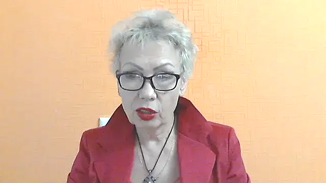 Snapshot of NessyJenixs chatting on 10-24-25, 01:21 NessyJenixs online show from 10-24-25, 01:21