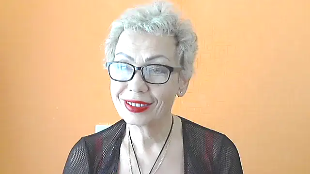 Snapshot of NessyJenixs chatting on 10-29-25, 06:56 NessyJenixs online show from 10-29-25, 06:56