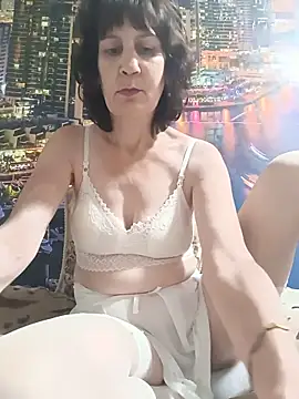Laura Kiss online show from 05-22-26, 07:34