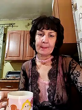 Laura Kiss online show from 12-16-25, 03:05