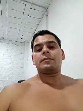 Snapshot of leandroc04 chatting on 02-12-26, 07:24 leandroc04 online show from 02-12-26, 07:24