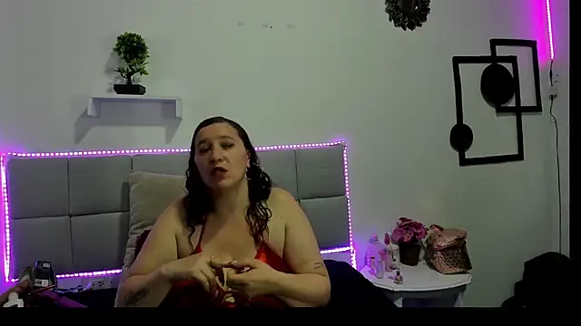 Madisson Housse online show from 03-14-25, 10:27