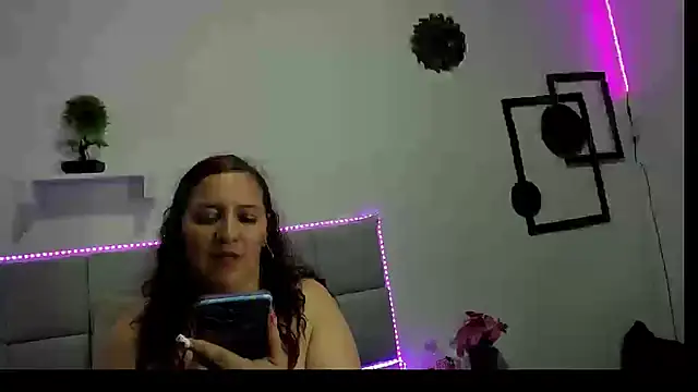 Madisson Housse online show from 03-15-25, 11:29