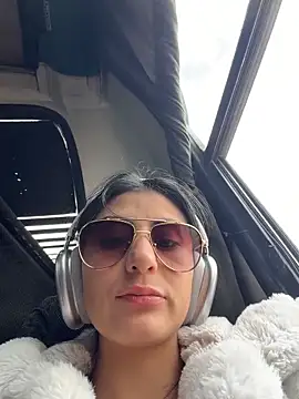 fiorella paris online show from 02-22-26, 06:53