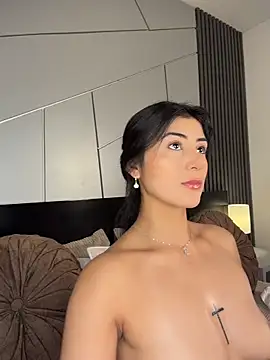 fiorella paris online show from 02-28-26, 09:03