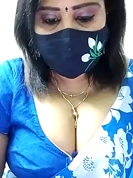 Queenflowerr online show from 09-10-25, 05:01