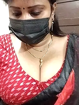 Queenflowerr online show from 03-20-25, 10:43