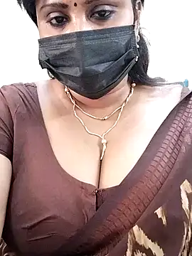 Queenflowerr online show from 03-21-25, 10:17