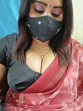 Snapshot of Queenflowerr chatting on 05-13-26, 07:32 Queenflowerr online show from 05-13-26, 07:32