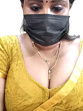 Queenflowerr online show from 03-21-25, 07:35