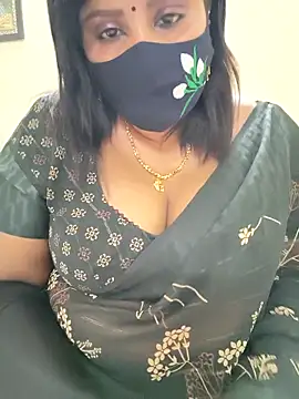 Queenflowerr online show from 11-04-25, 02:54