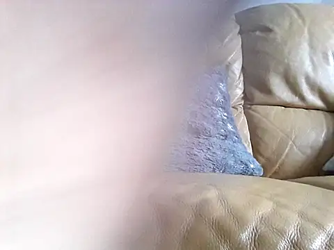 Snapshot of Berniwix2 chatting on 12-04-25, 08:24 Berniwix2 online show from 12-04-25, 08:24