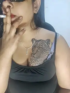 Snapshot of Sexy-Monikaa chatting on 03-21-25, 06:38 Sexy-Monikaa online show from 03-21-25, 06:38