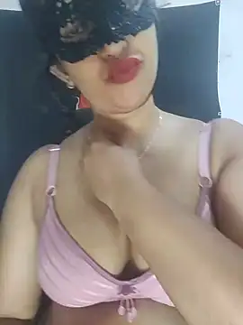 Snapshot of Sexy-Monikaa chatting on 03-08-25, 11:18 Sexy-Monikaa online show from 03-08-25, 11:18