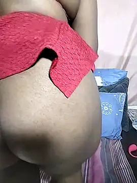 Snapshot of Sexy-Monikaa chatting on 09-21-25, 12:10 Sexy-Monikaa online show from 09-21-25, 12:10