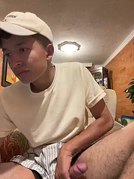 Snapshot of sebaxx8_ chatting on 02-10-25, 04:08 sebaxx8 online show from 02-10-25, 04:08