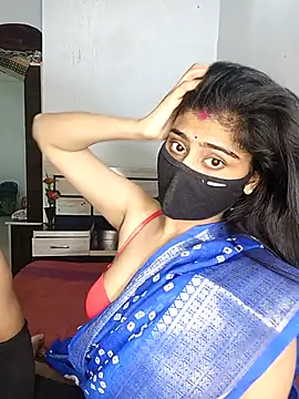 Love-N online show from 11-13-25, 05:28