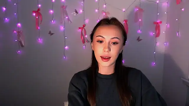 Nikonara Love online show from 12-20-25, 01:36