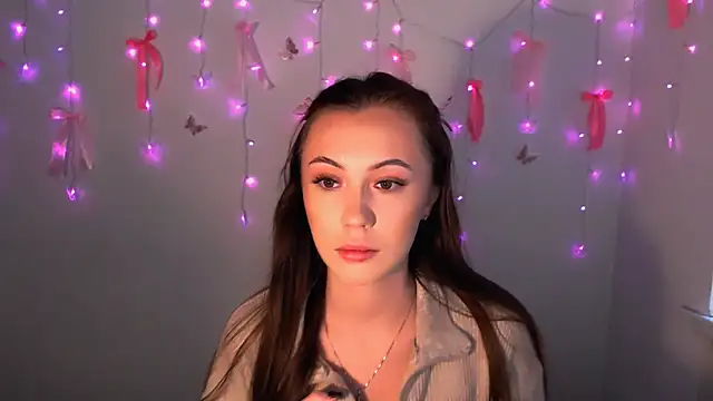 Nikonara Love online show from 12-16-25, 01:15