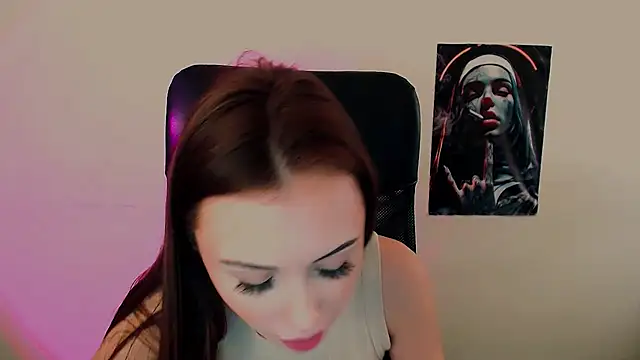 Snapshot of Nikonara_Love chatting on 03-05-25, 12:44 Nikonara Love online show from 03-05-25, 12:44