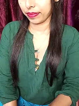 Snapshot of Hot_honey77 chatting on 03-07-25, 03:19 Hot honey77 online show from 03-07-25, 03:19