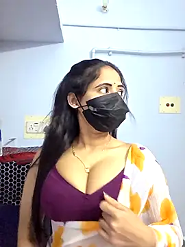 Snapshot of Hot_honey77 chatting on 09-20-25, 05:51 Hot honey77 online show from 09-20-25, 05:51