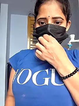 Snapshot of Hot_honey77 chatting on 10-09-25, 04:46 Hot honey77 online show from 10-09-25, 04:46