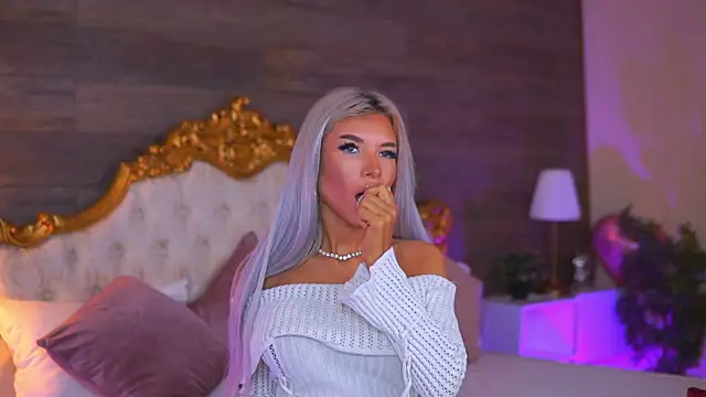 Juicy Jessye online show from 06-08-26, 07:47