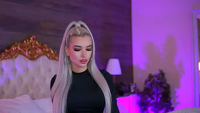 Juicy Jessye online show from 09-14-25, 07:47