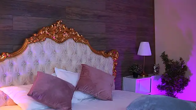 Juicy Jessye online show from 11-24-25, 09:15