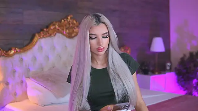 Juicy Jessye online show from 10-10-25, 07:47