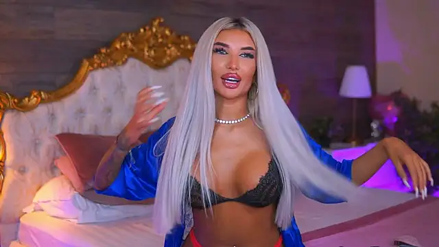 Juicy Jessye online show from 06-18-26, 07:52