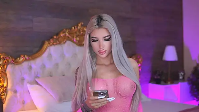 Juicy Jessye online show from 10-08-25, 07:47